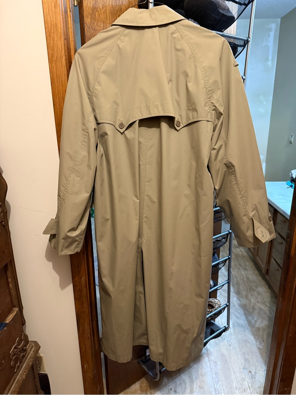 London Fog Tan Trench Coat with Plaid Lining - Picture 3 of 6